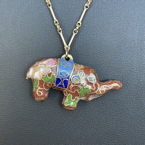 Vintage Cloisenne Elephant Pendant Trunk Up Gold Tone Chain Necklace 16” Length - Picture 1 of 7